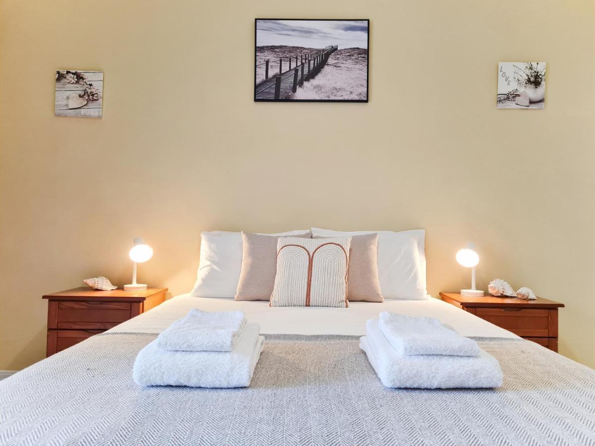 Casa Tombua - Pool - Beach & Center 300M - Ac - Wifi 카르보에이루 외부 사진